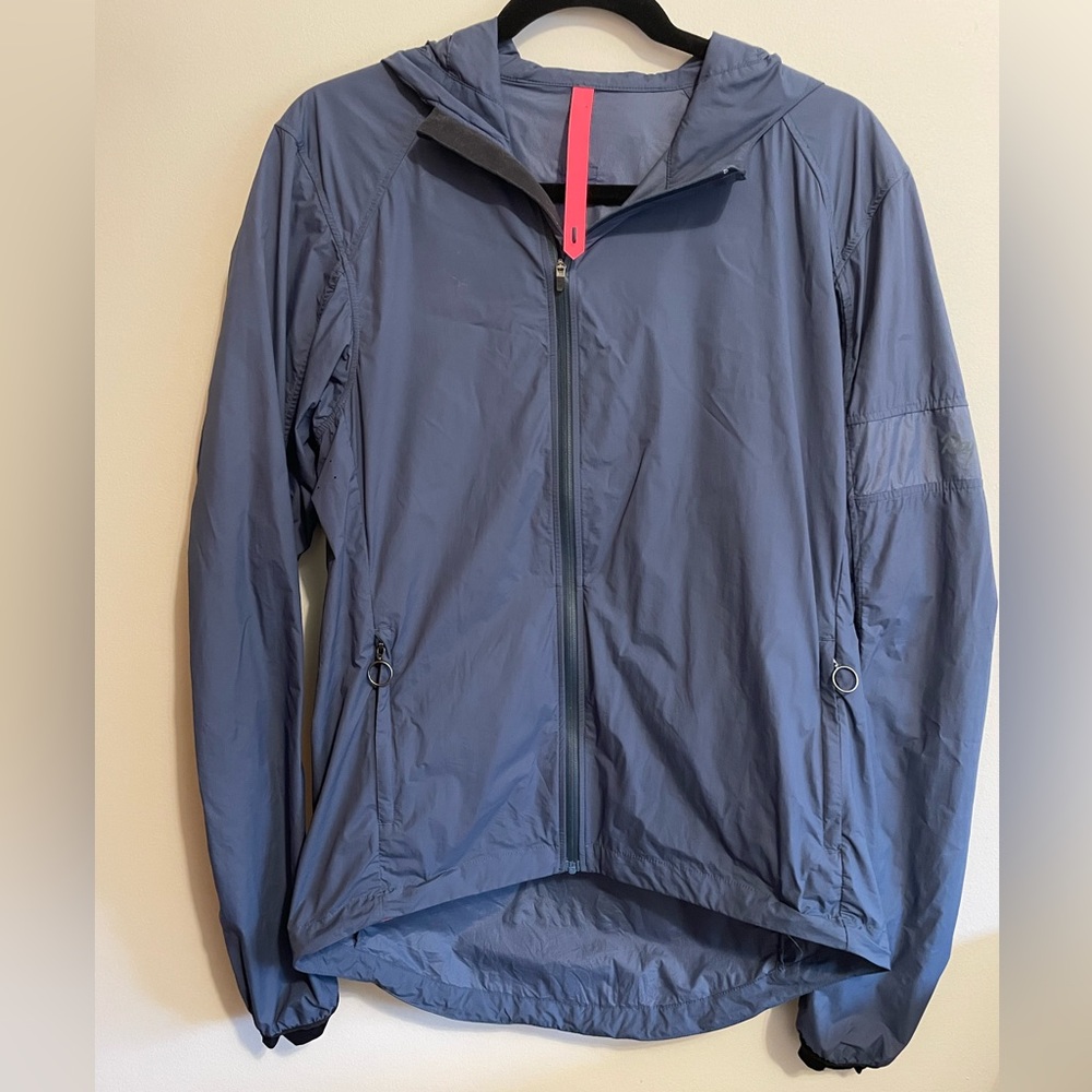 RAPHA- Explore Lightweight Jacket, size medium, blue